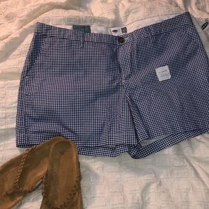 New Old Navy Shorts! Super cute! Size 16